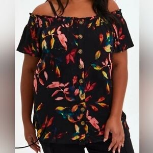 Torrid Crepe Smocked Cold Shoulder Cut Put Button Ruffle Floral Black top Size 2